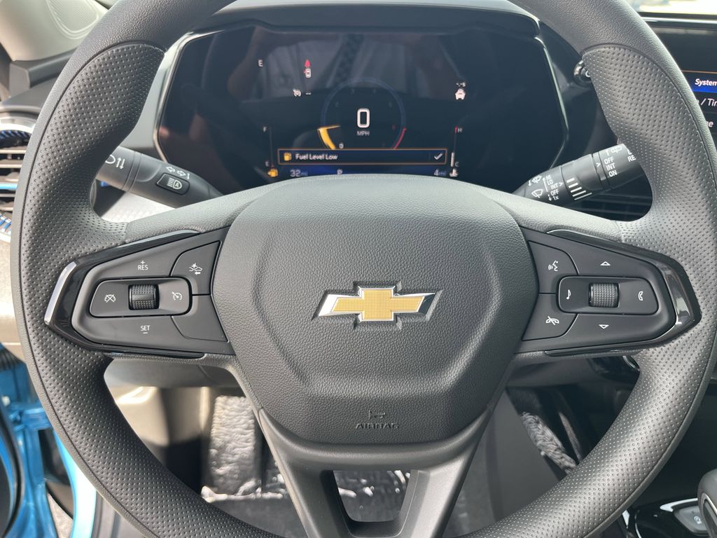 new 2025 Chevrolet Trax car, priced at $23,241