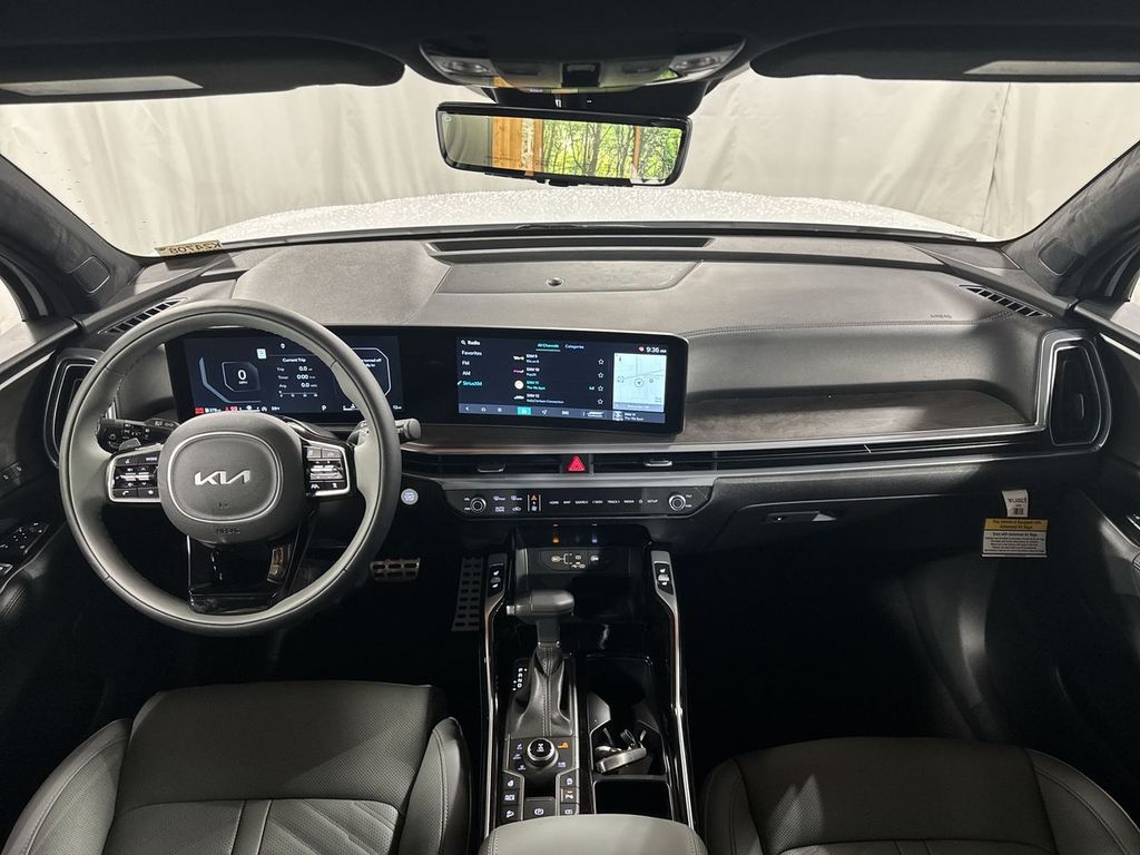 new 2025 Kia Sorento car, priced at $47,621
