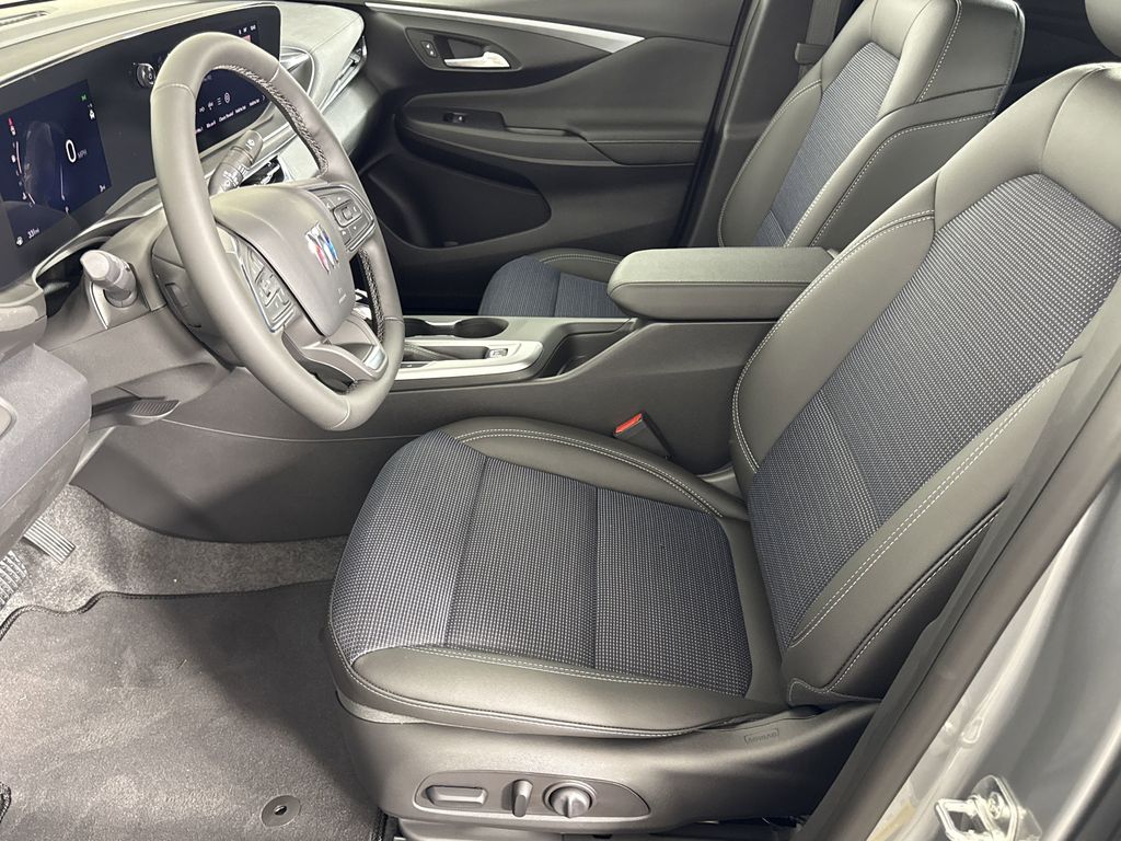 new 2025 Buick Envista car, priced at $27,375