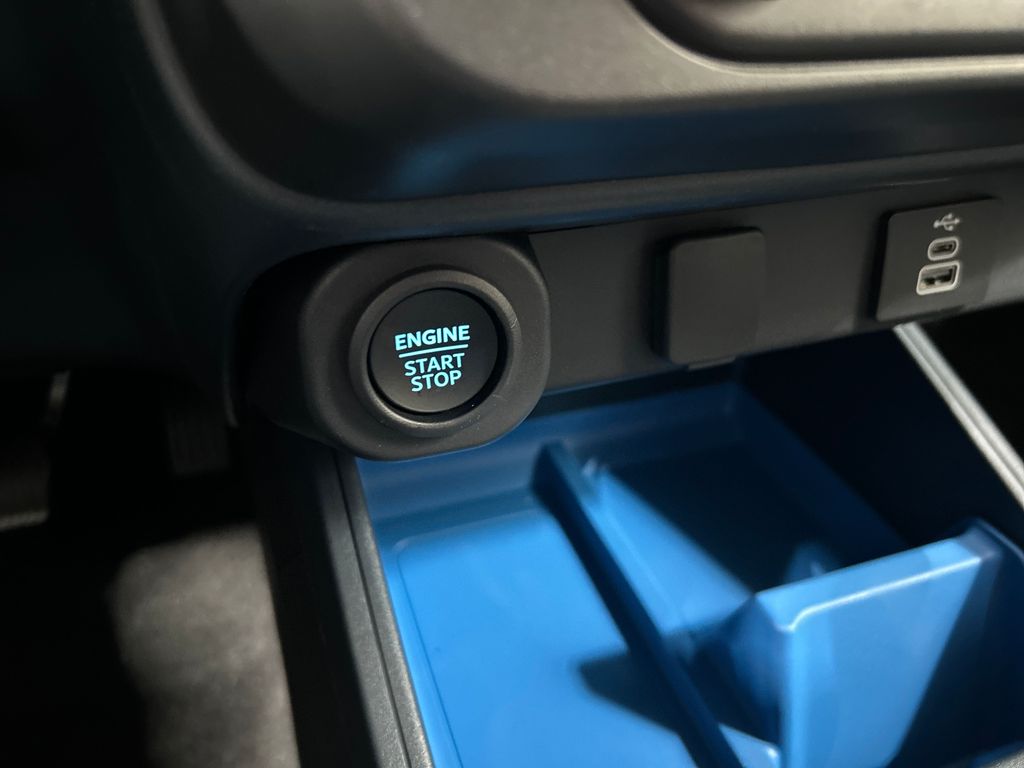 new 2025 Ford Maverick car, priced at $31,949