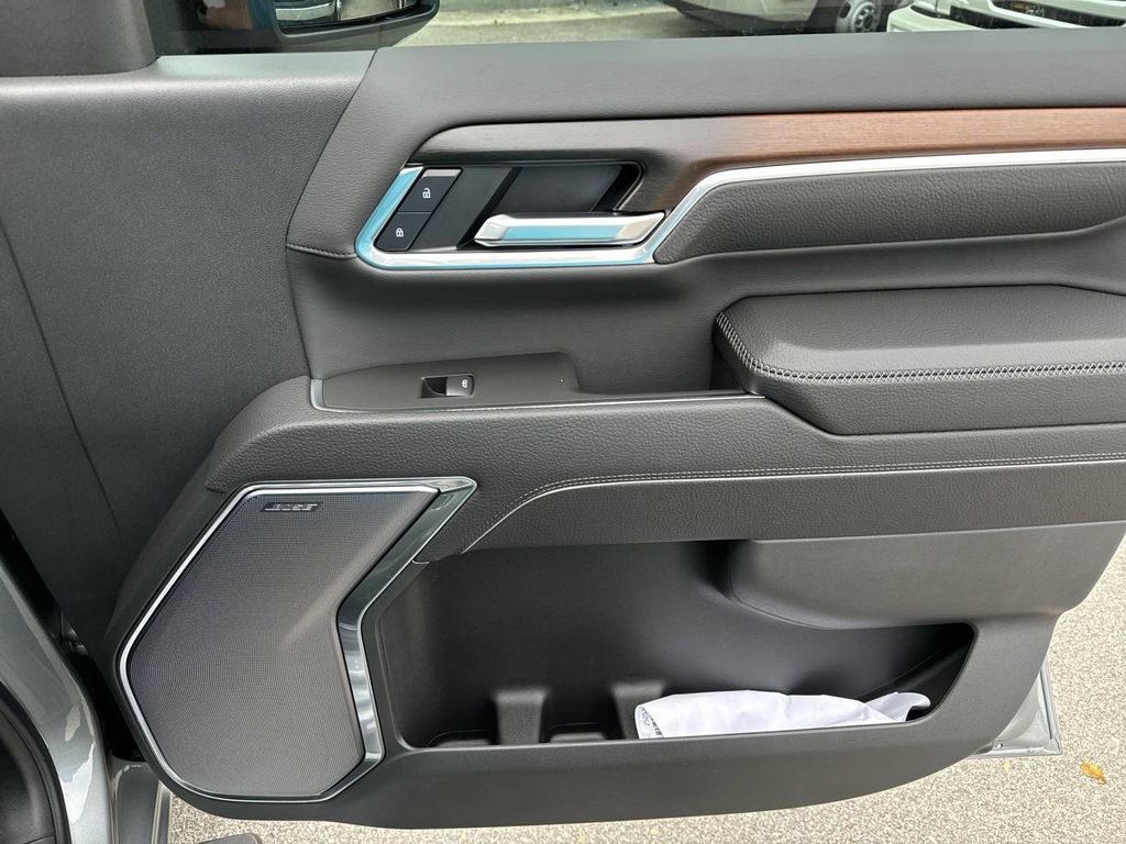 new 2025 GMC Sierra 2500HD car, priced at $86,009