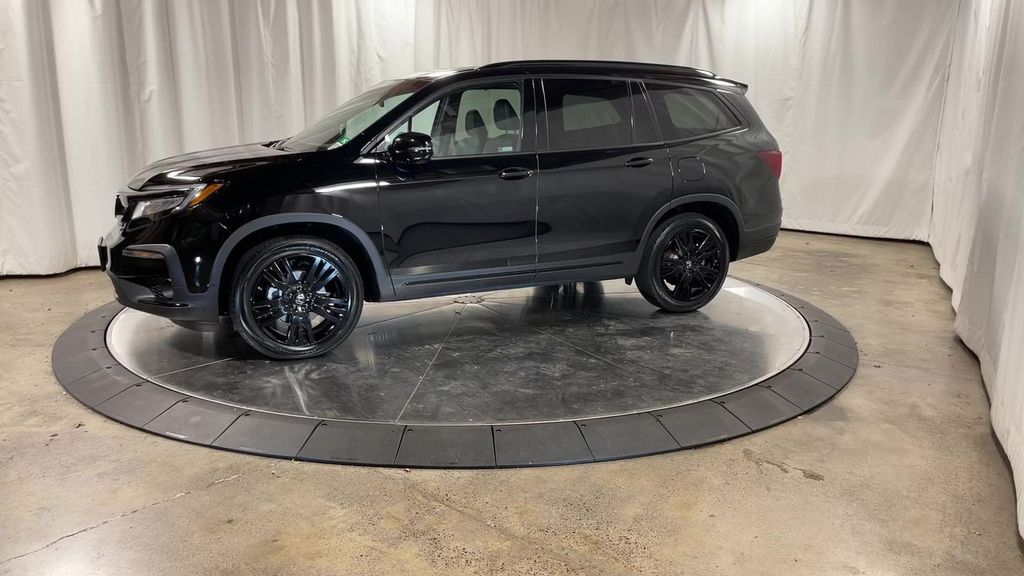 used 2022 Honda Pilot car, priced at $37,983