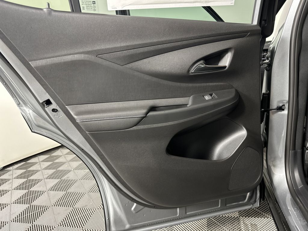 new 2025 Buick Envista car, priced at $28,080