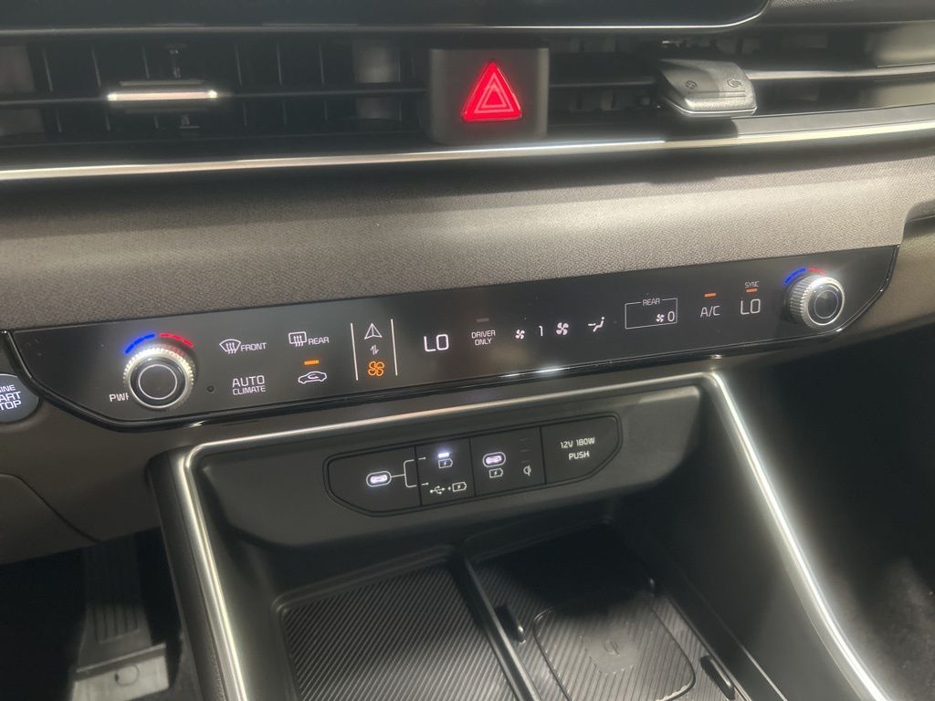 new 2026 Kia Carnival Hybrid car, priced at $45,385