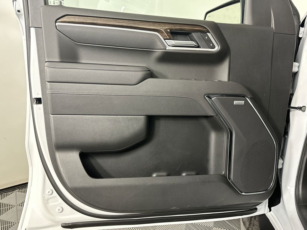 new 2025 GMC Sierra 1500 car, priced at $61,929