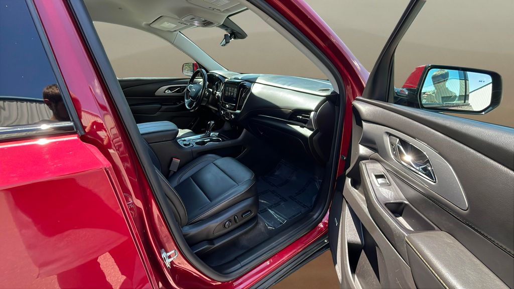 used 2019 Chevrolet Traverse car, priced at $23,450