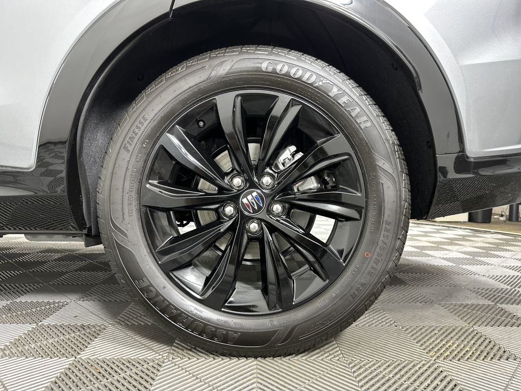 new 2025 Buick Envista car, priced at $29,869