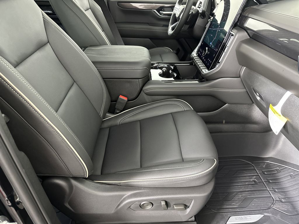 new 2025 GMC Yukon car, priced at $73,909