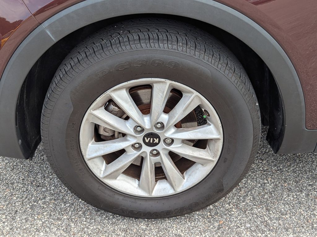 used 2019 Kia Sorento car, priced at $15,274