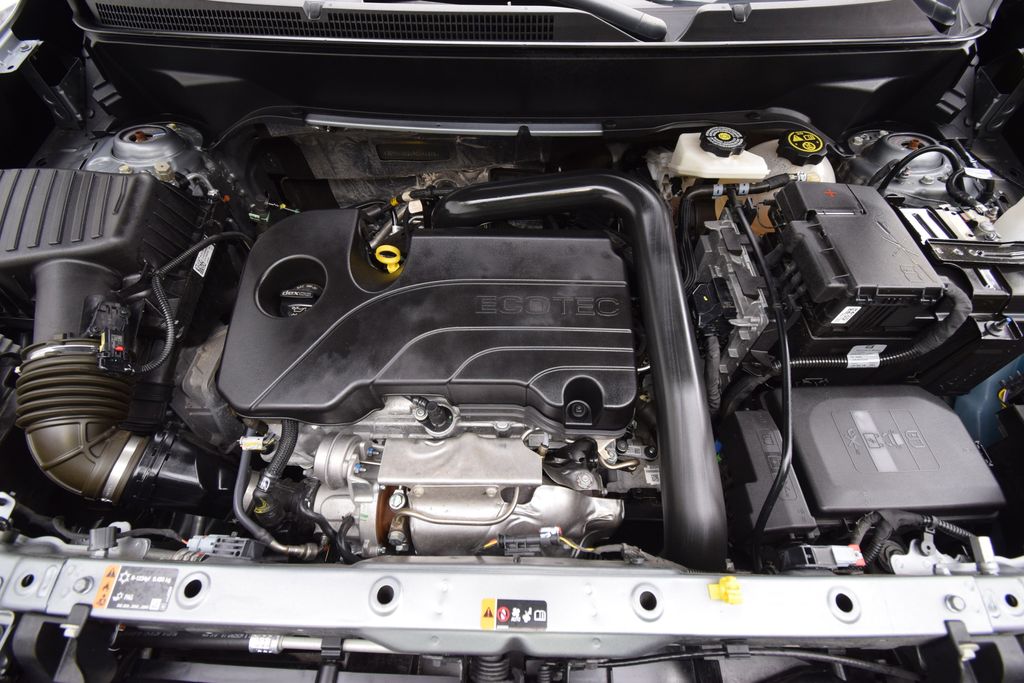 used 2024 Chevrolet Equinox car, priced at $21,600