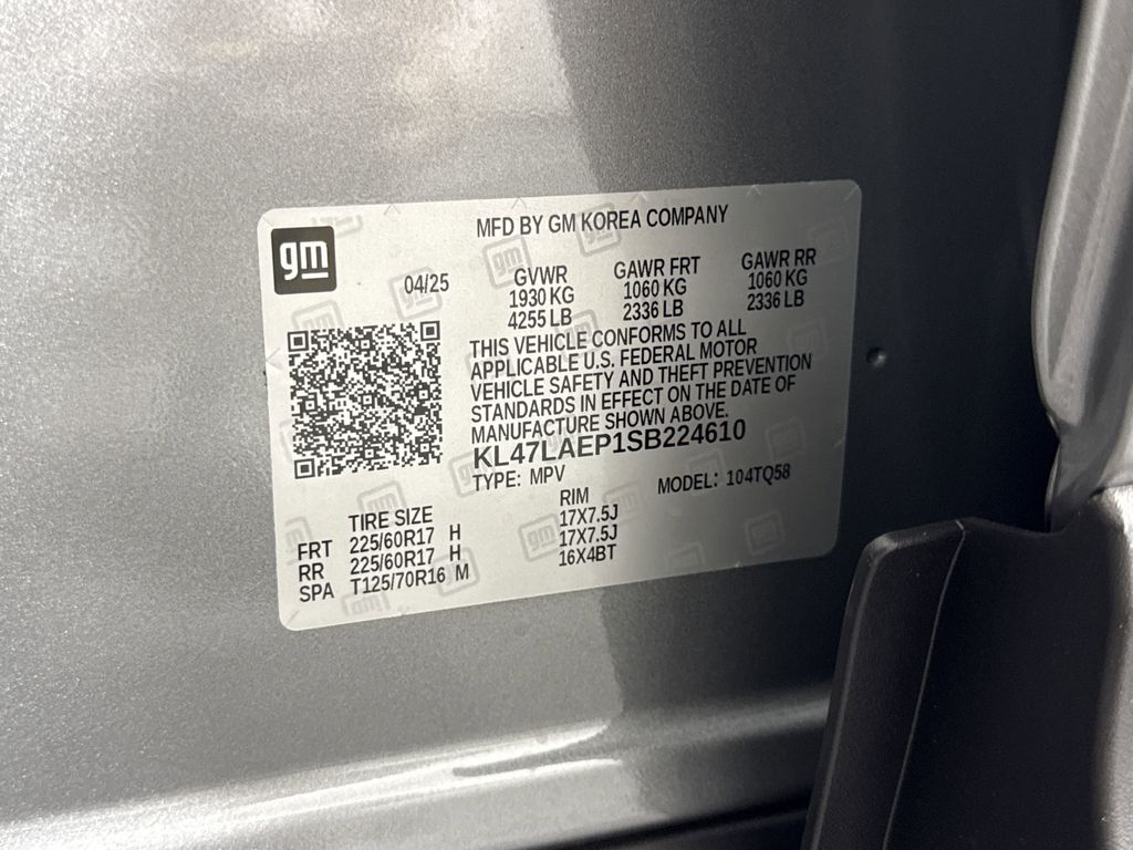new 2025 Buick Envista car, priced at $27,375