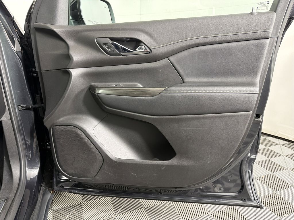 used 2020 GMC Acadia car, priced at $20,995