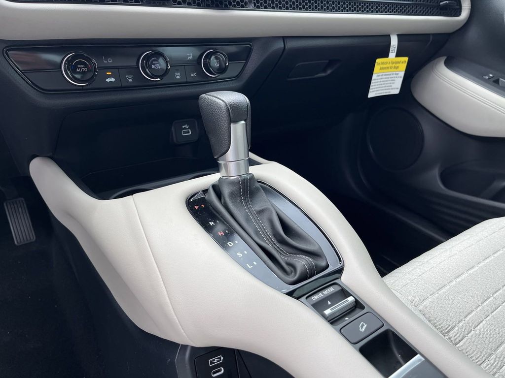 new 2025 Honda HR-V car, priced at $25,723