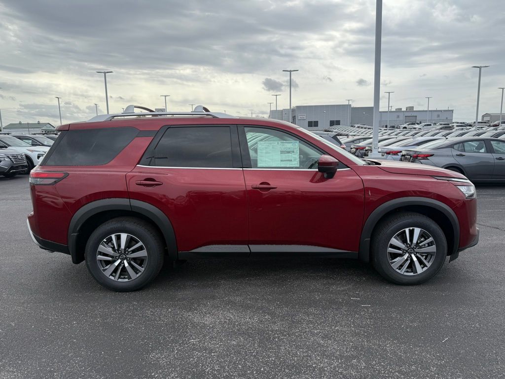 new 2024 Nissan Pathfinder car, priced at $37,925