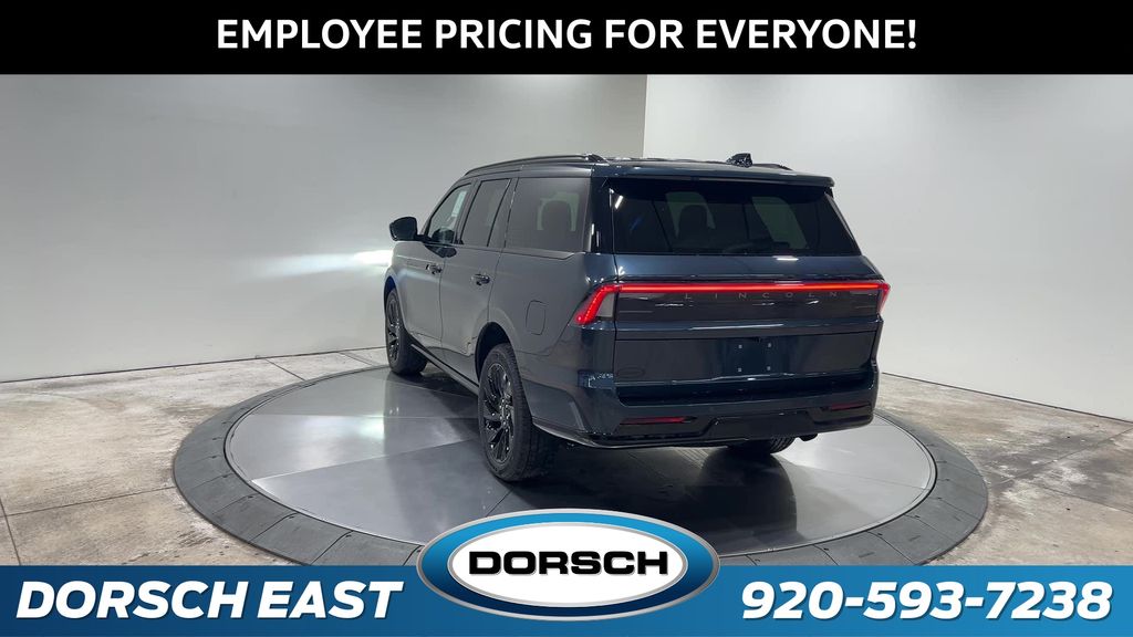 new 2025 Lincoln Navigator car, priced at $106,555