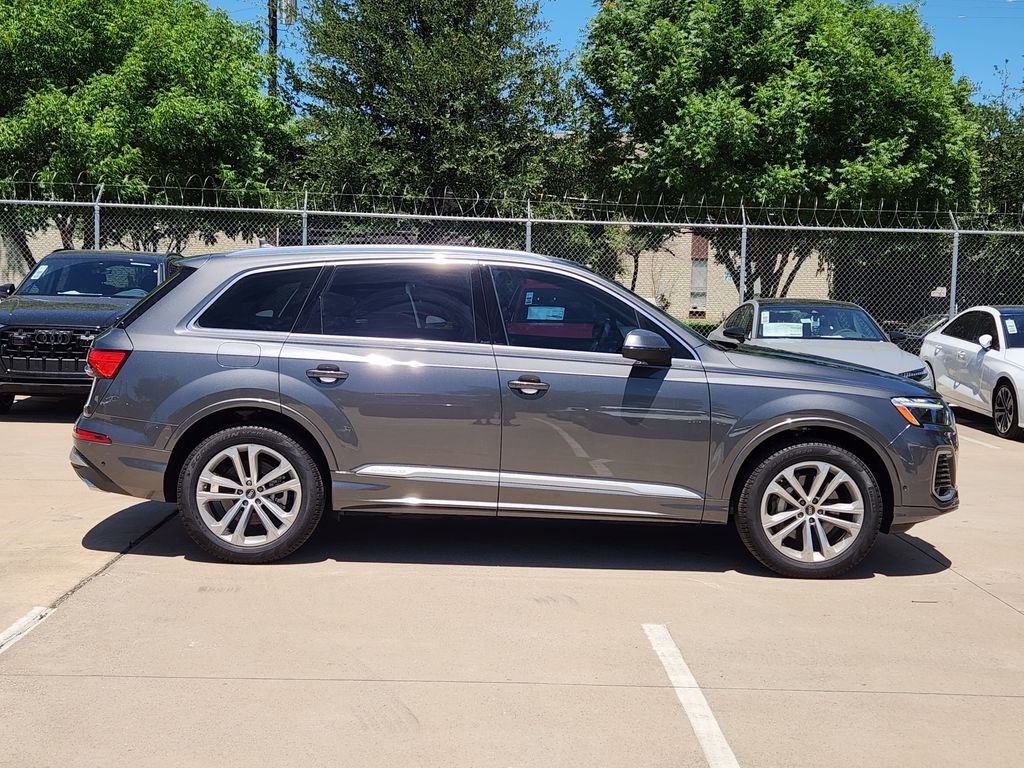 new 2025 Audi Q7 car, priced at $65,600