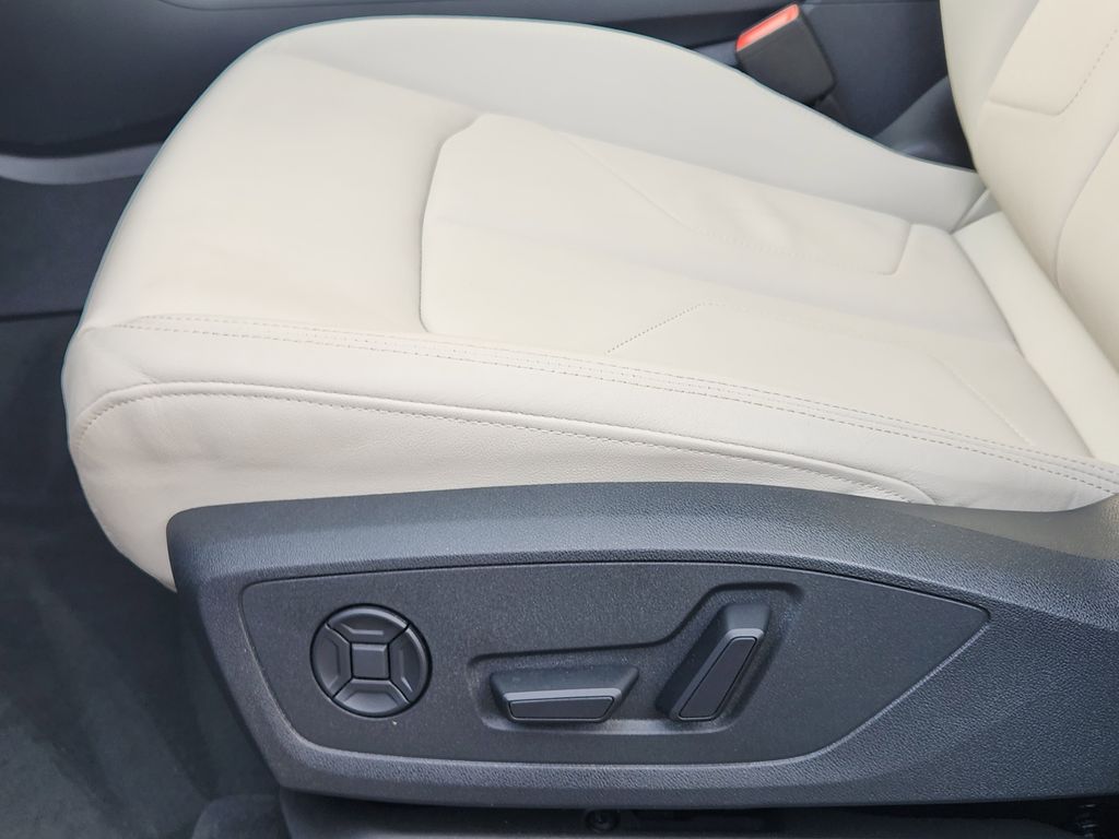 used 2024 Audi Q3 car, priced at $38,951