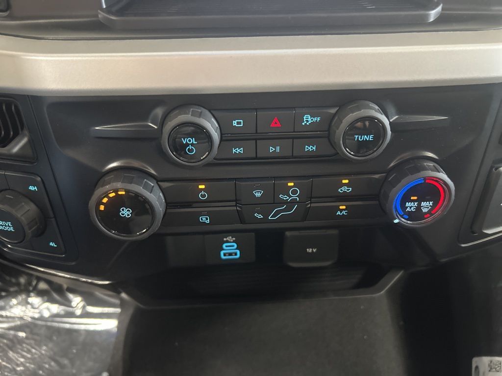 new 2025 Ford F-350SD car, priced at $66,112