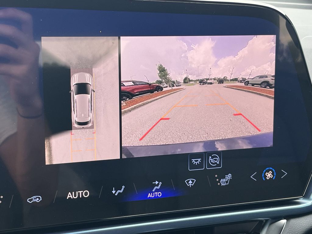 new 2025 Chevrolet Equinox EV car, priced at $38,573