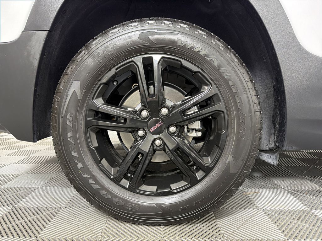 used 2023 GMC Terrain car, priced at $27,555