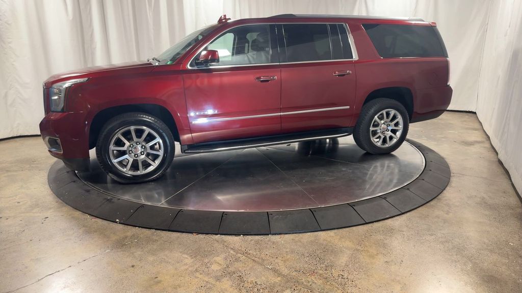 used 2020 GMC Yukon XL car, priced at $41,991