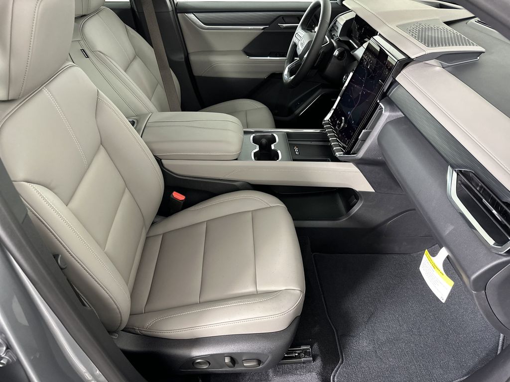 new 2025 GMC Acadia car, priced at $50,624