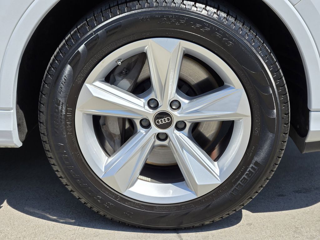 used 2023 Audi Q7 car, priced at $39,991