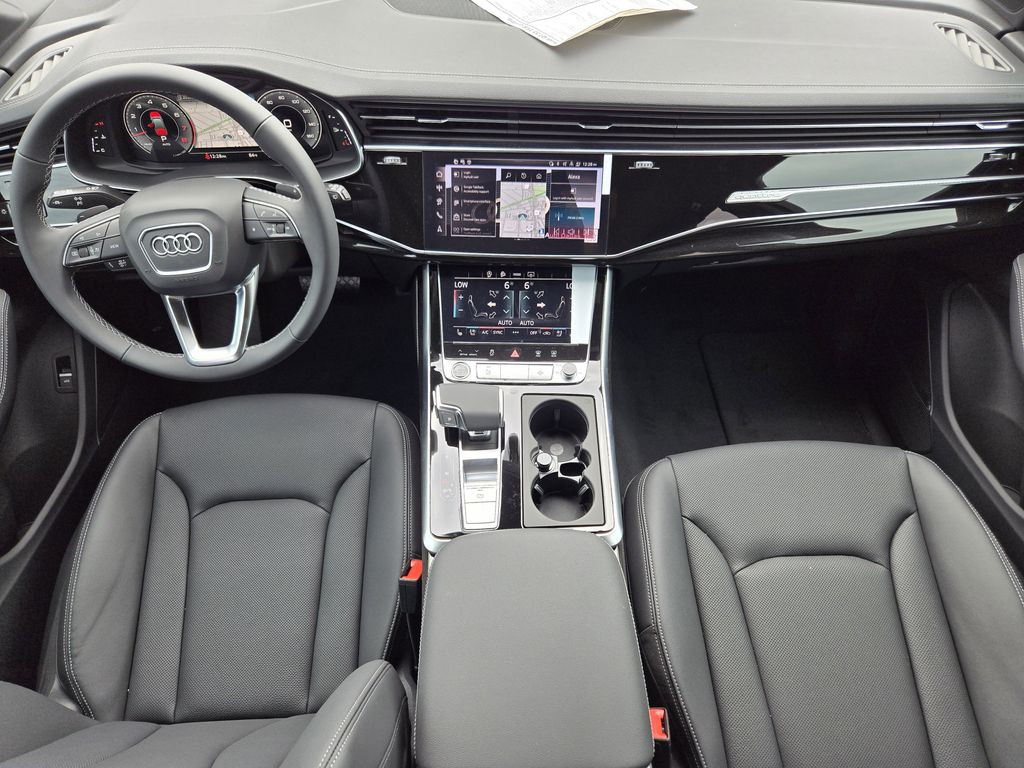 new 2025 Audi Q7 car, priced at $78,895