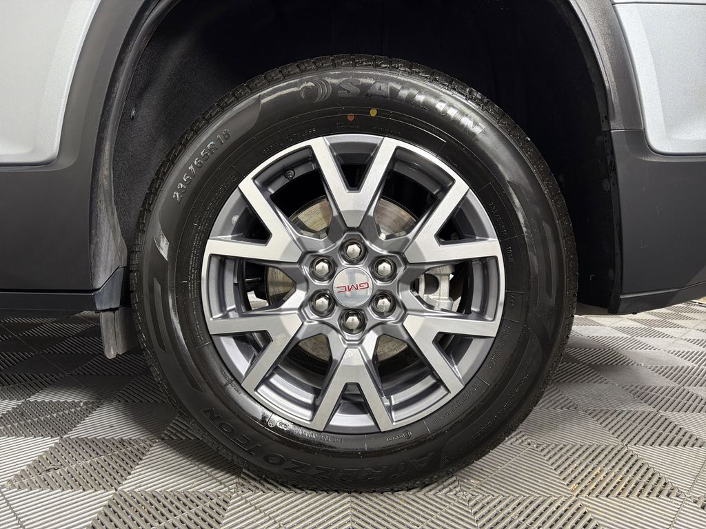 used 2023 GMC Acadia car, priced at $26,555