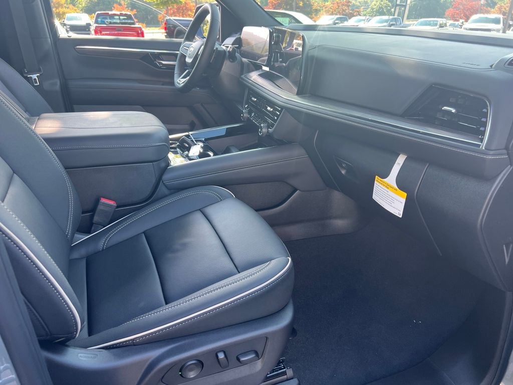 new 2025 Chevrolet Tahoe car, priced at $75,459