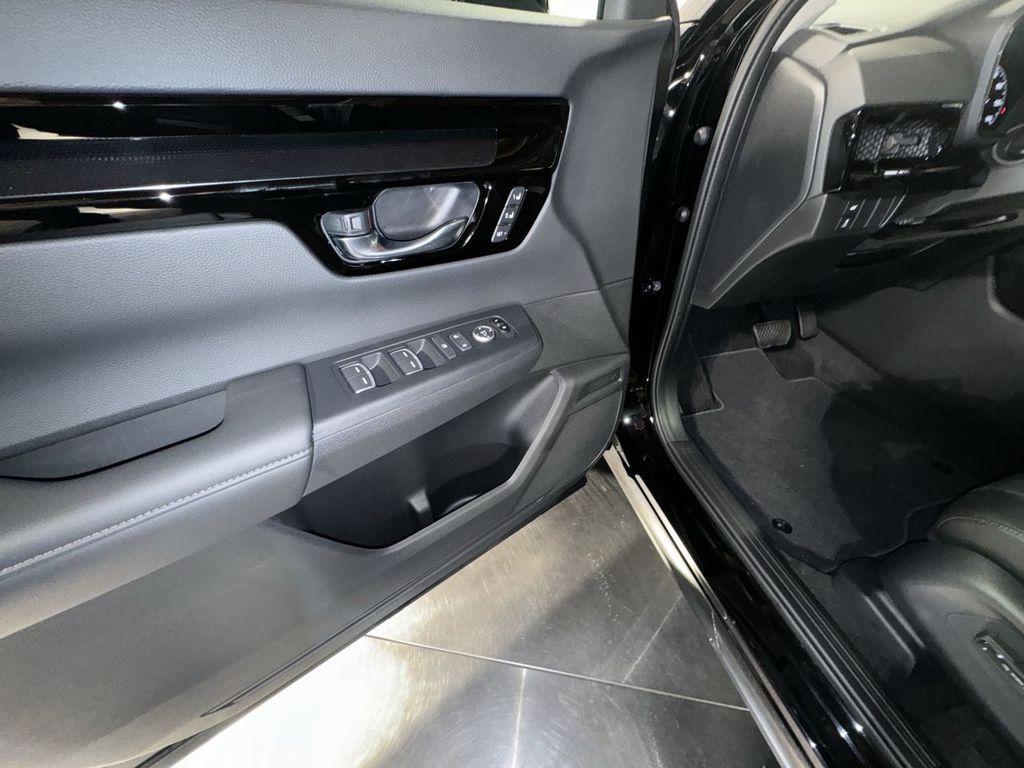 new 2025 Honda CR-V car, priced at $37,895