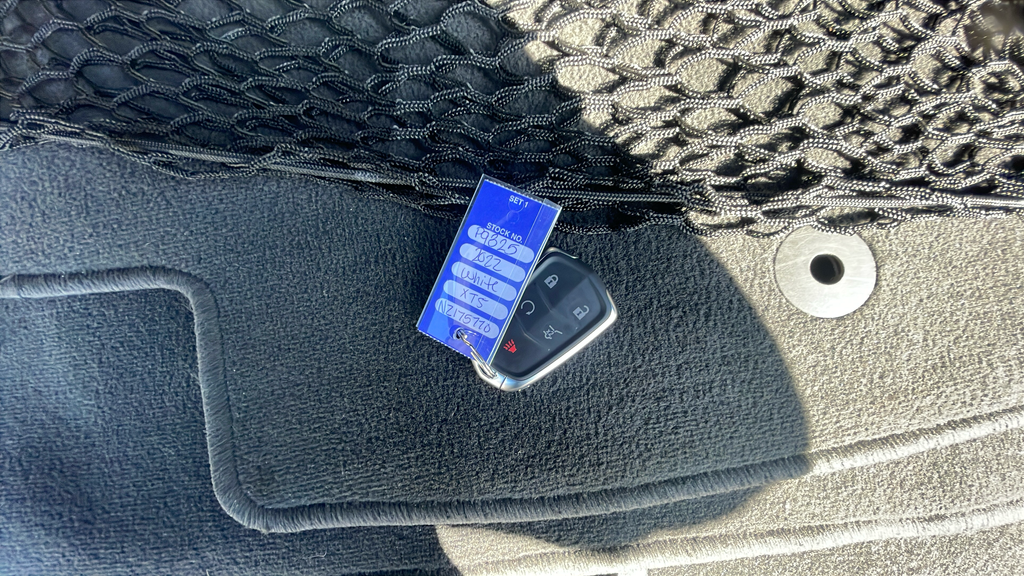 used 2022 Cadillac XT5 car, priced at $37,500