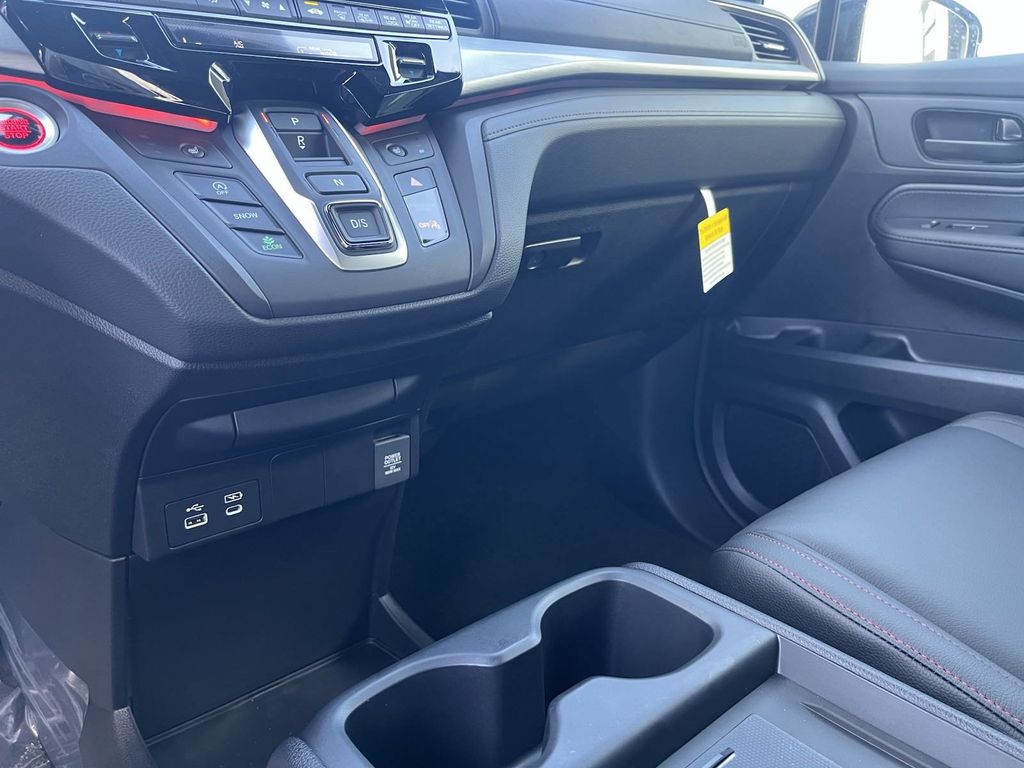 new 2025 Honda Odyssey car, priced at $43,464