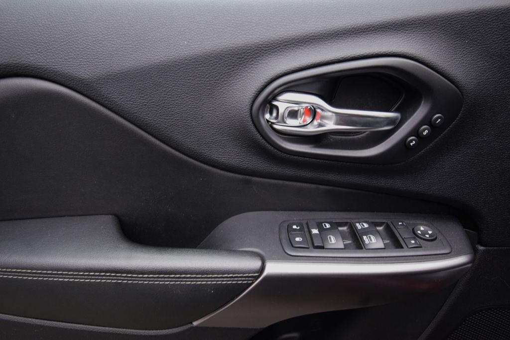 used 2019 Jeep Cherokee car, priced at $20,000