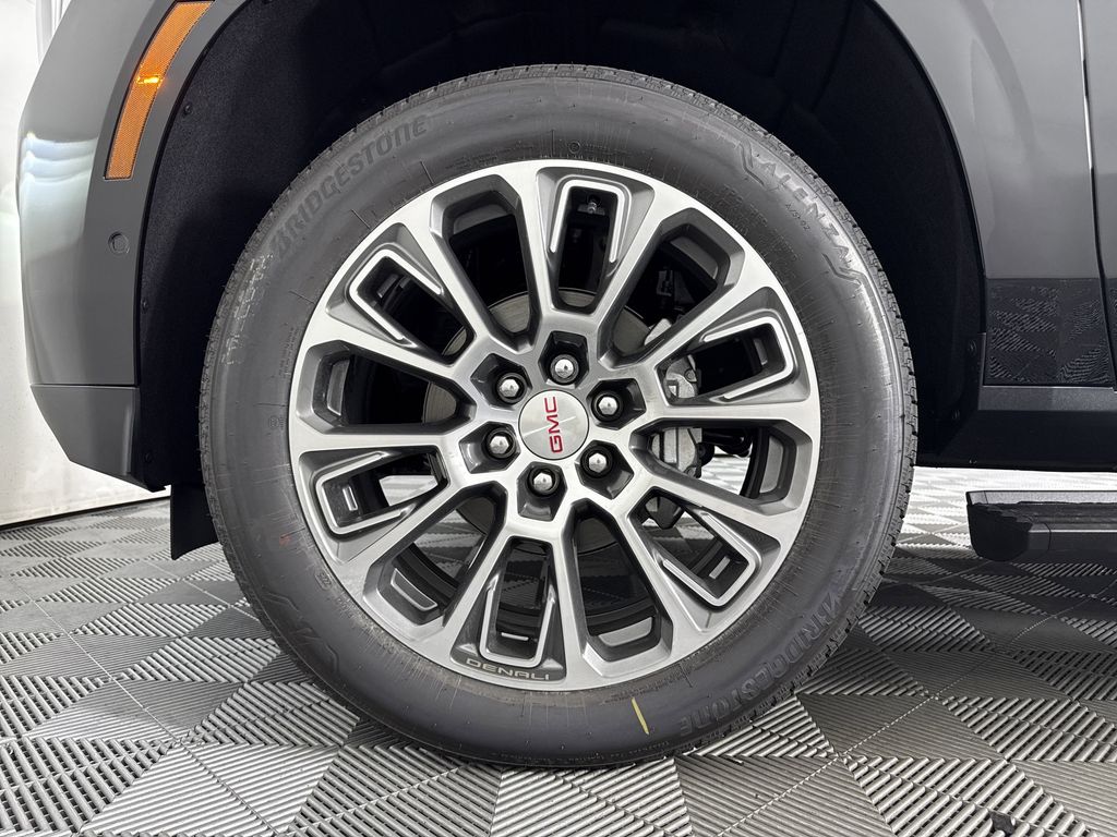new 2025 GMC Yukon XL car, priced at $97,374