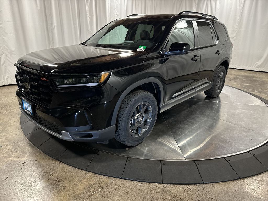 new 2025 Honda Pilot car, priced at $50,895