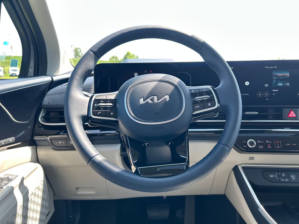 new 2026 Kia Carnival Hybrid car, priced at $53,074