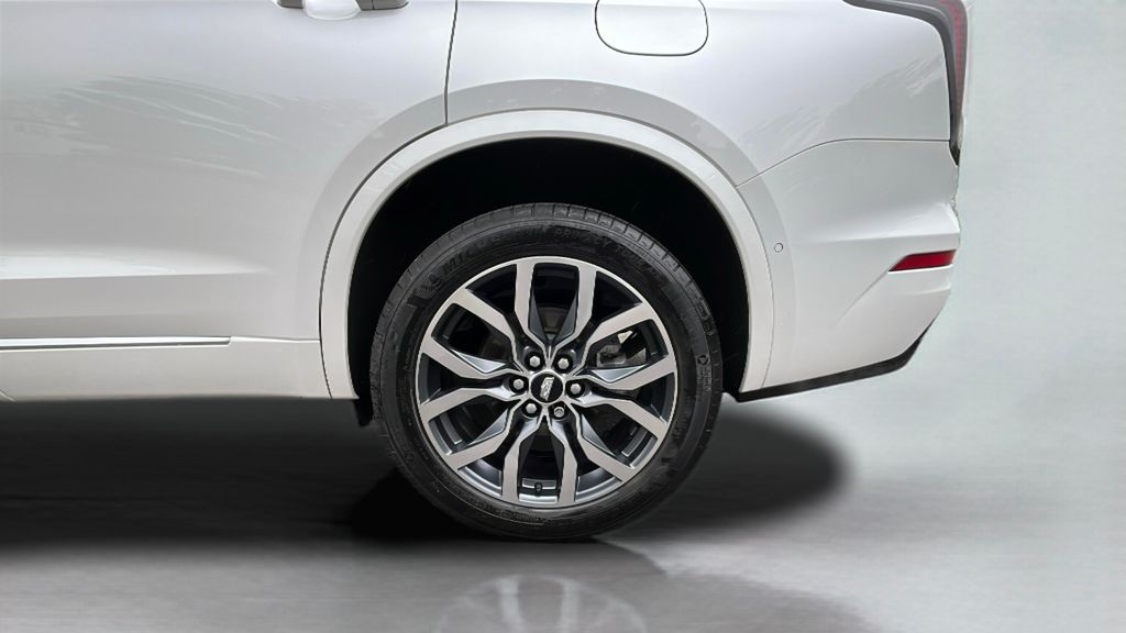 used 2021 Cadillac XT6 car, priced at $33,490