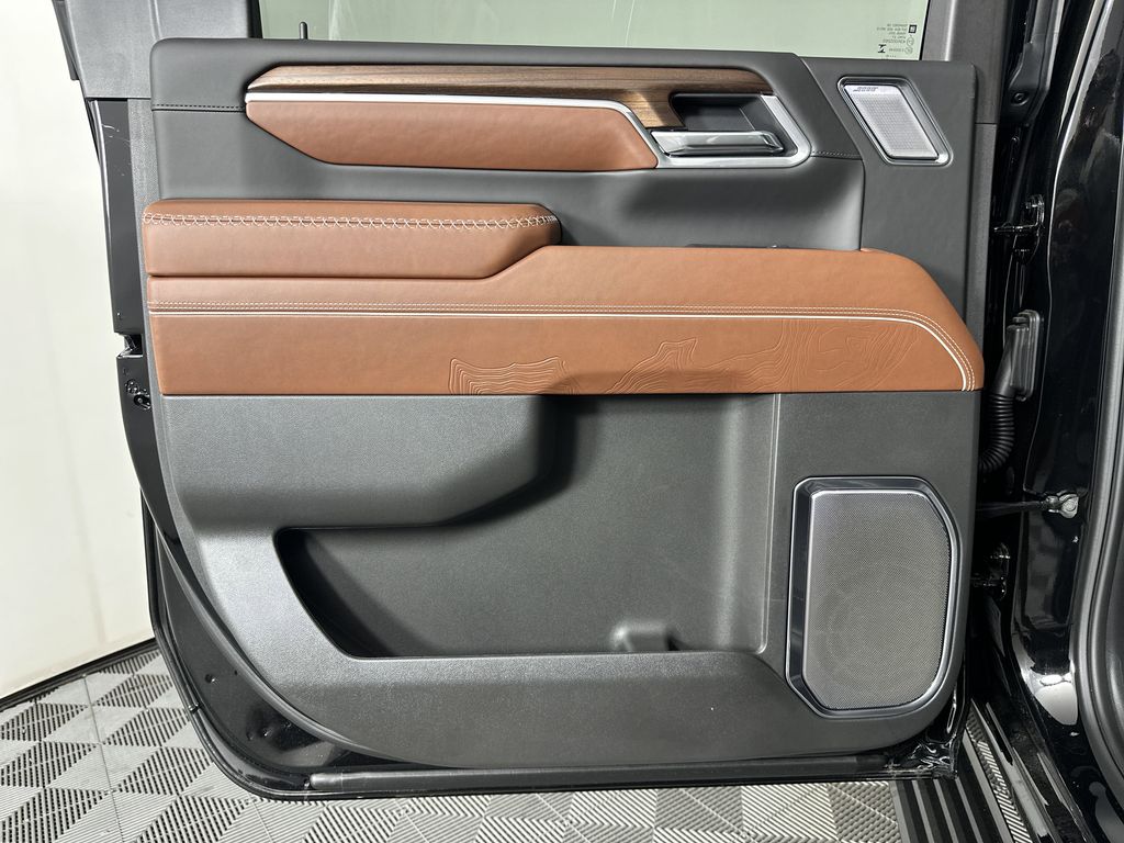 new 2025 GMC Sierra 2500HD car, priced at $94,014