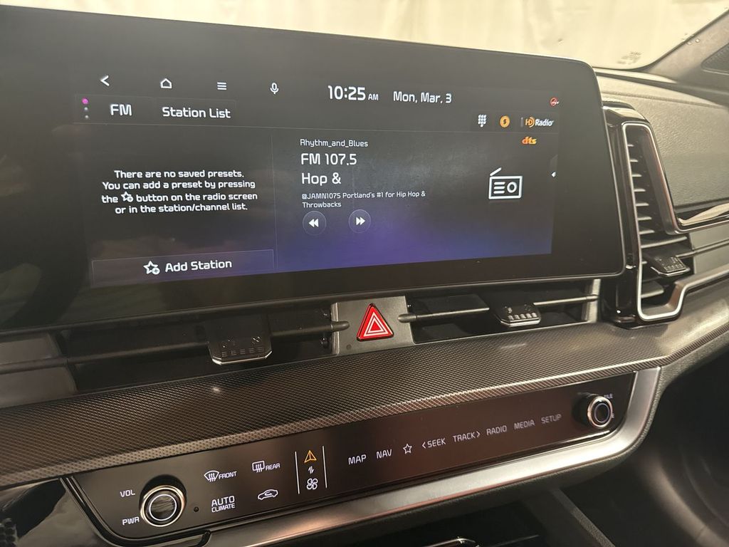 new 2025 Kia Sportage Hybrid car, priced at $39,274