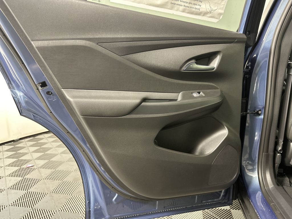 new 2025 Buick Envista car, priced at $27,375