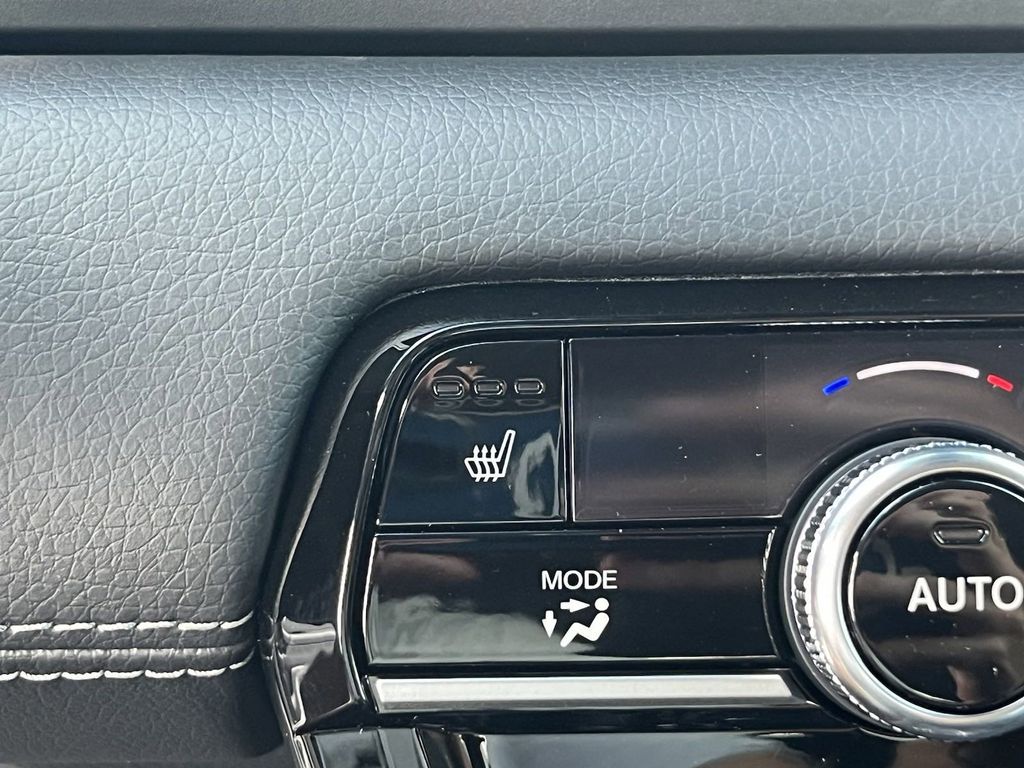 new 2025 Honda Pilot car, priced at $42,197