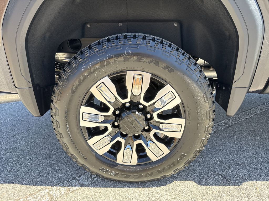 new 2025 GMC Sierra 2500HD car, priced at $87,039