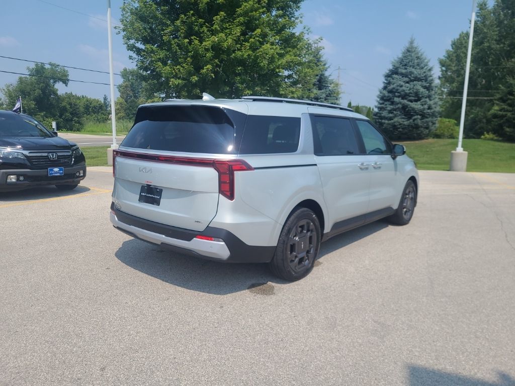used 2025 Kia Carnival Hybrid car, priced at $42,844