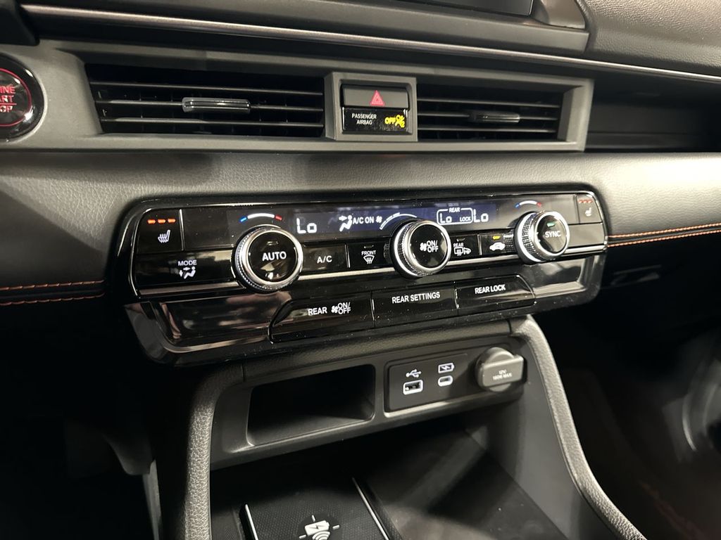 new 2025 Honda Pilot car, priced at $50,895