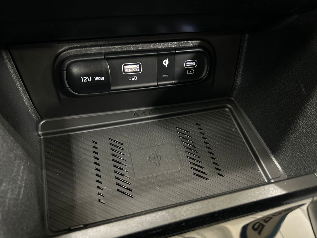 new 2025 Kia Sportage car, priced at $30,659