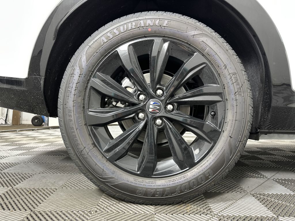 new 2025 Buick Envista car, priced at $29,075