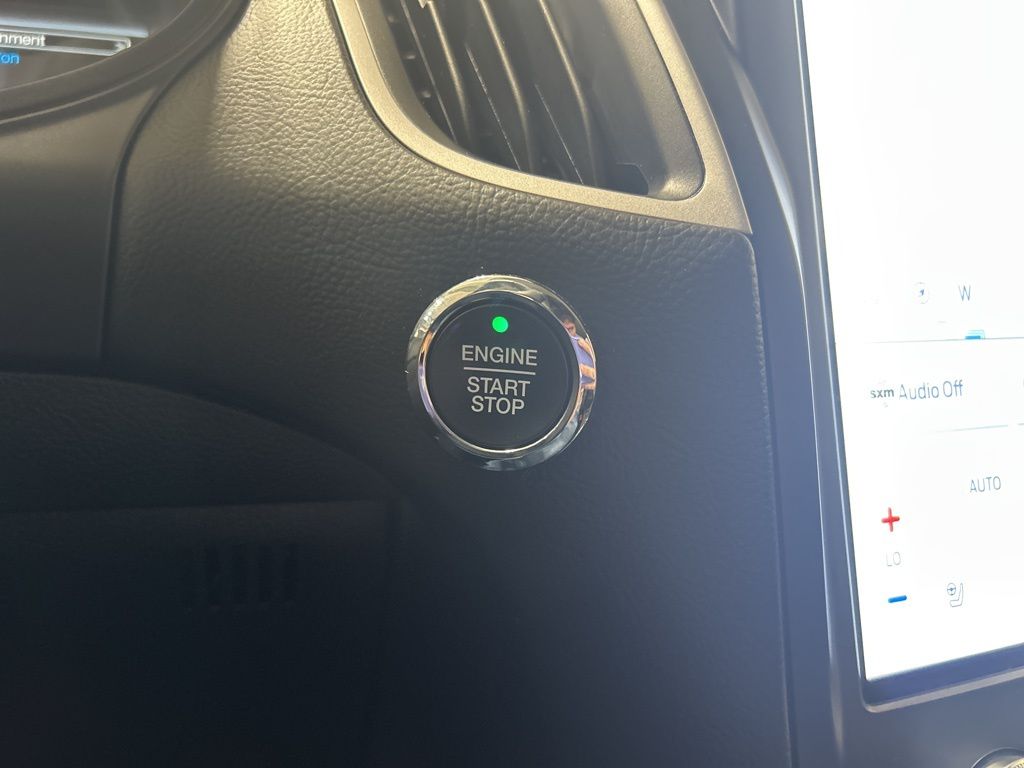 used 2022 Ford Edge car, priced at $26,921