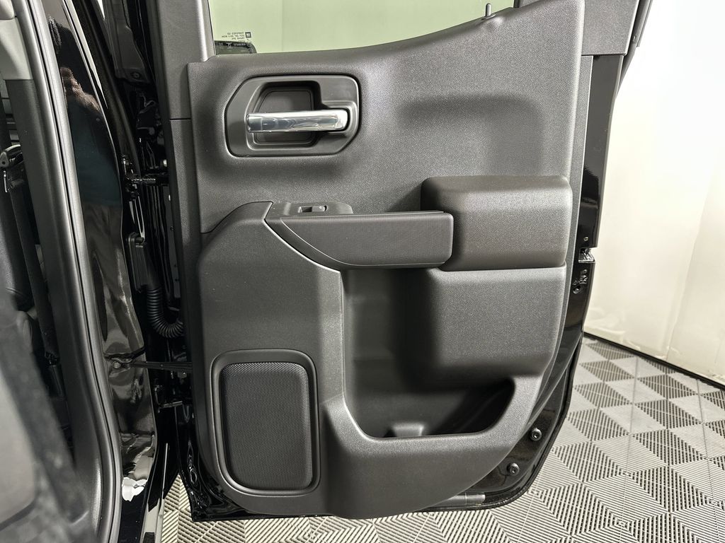 new 2025 GMC Sierra 1500 car, priced at $36,880