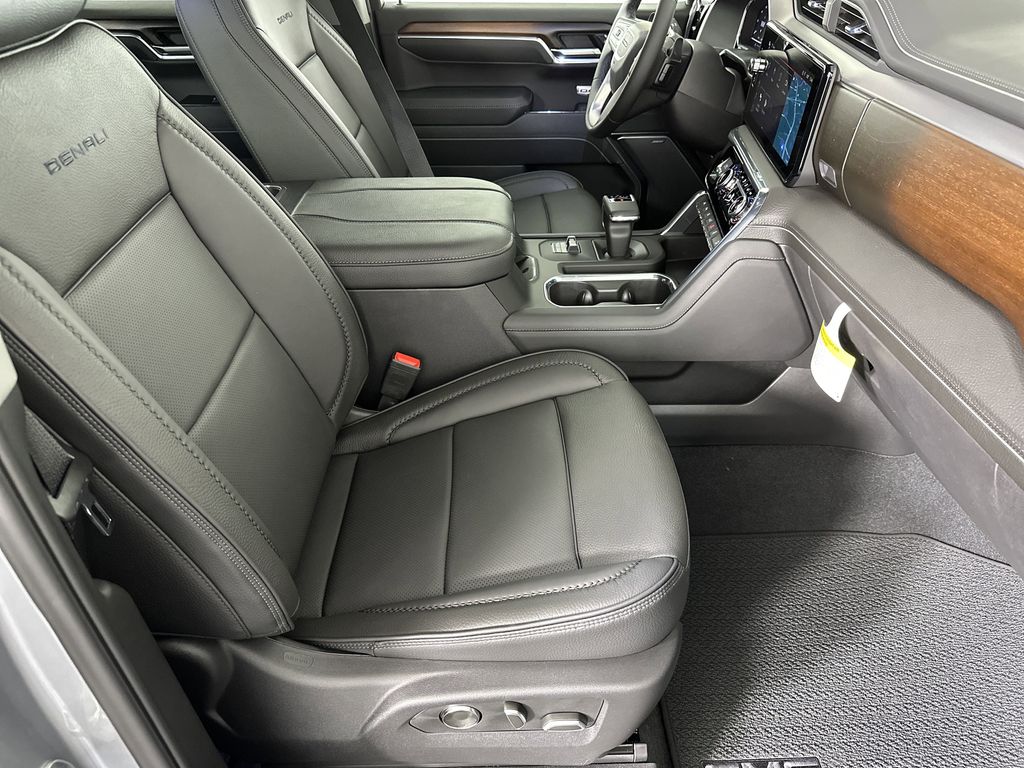 new 2025 GMC Sierra 1500 car, priced at $68,494